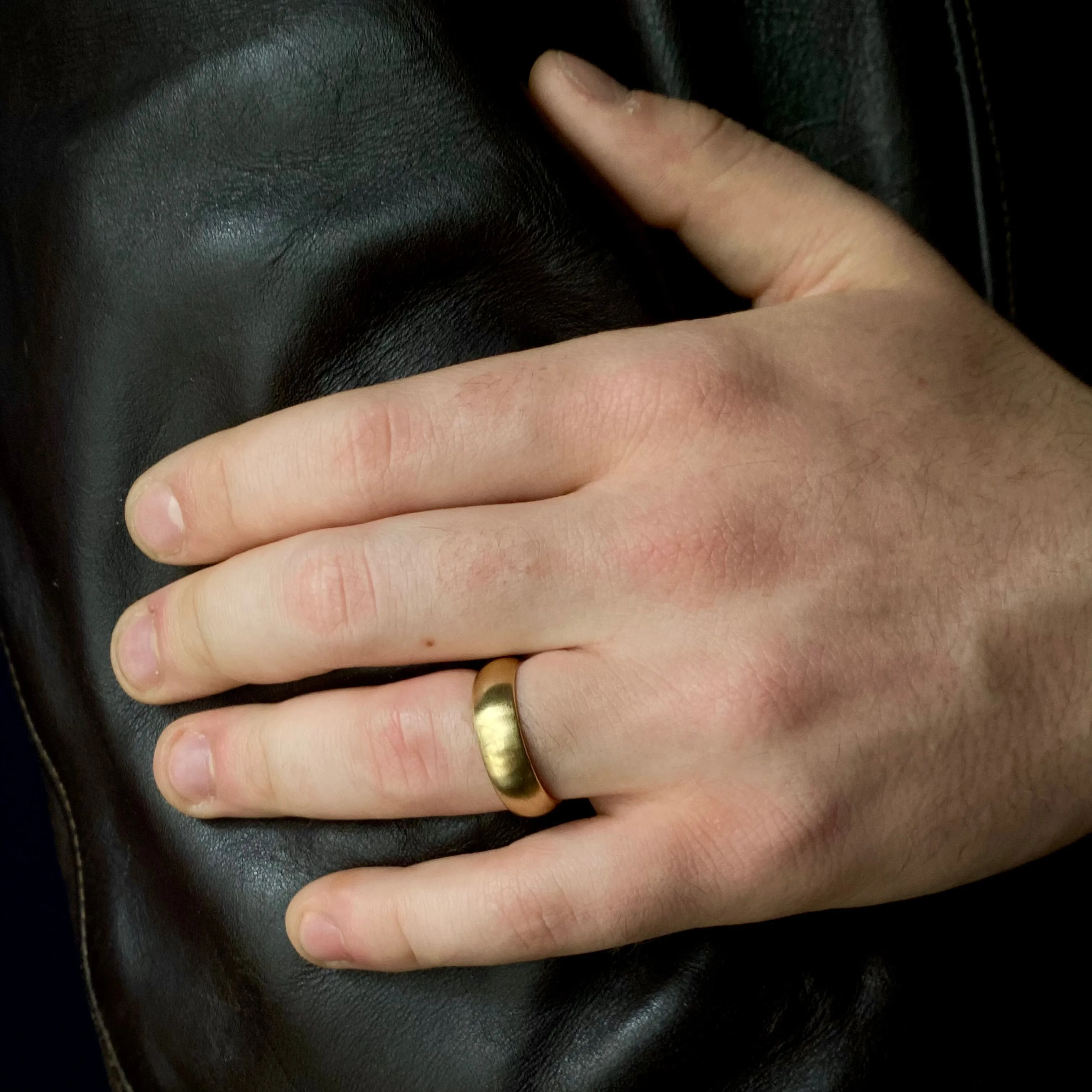 Metier Modern 14kt Yellow Gold Classic Band - 6mm